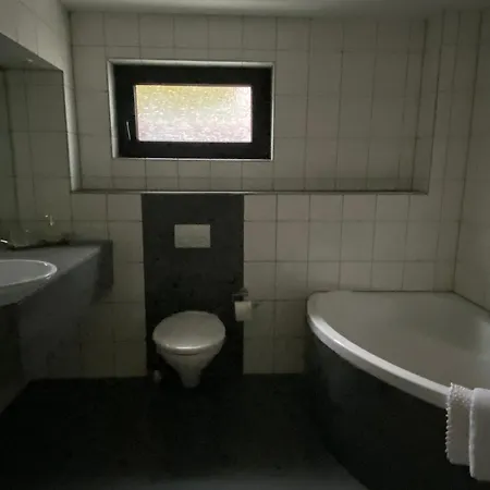 Garten Eden هيننف