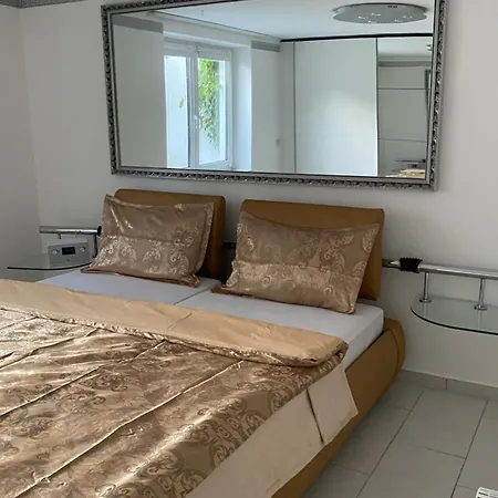 Garten Eden * هيننف